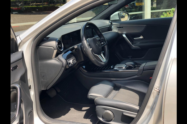 Mercedes-Benz A-Klasse 220 Advantage 190PK | Virt. Cockp., Camera, Navi, Stoelverw., LED, Half leder | NAP |