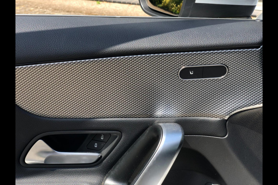 Mercedes-Benz A-Klasse 220 Advantage 190PK | Virt. Cockp., Camera, Navi, Stoelverw., LED, Half leder | NAP |