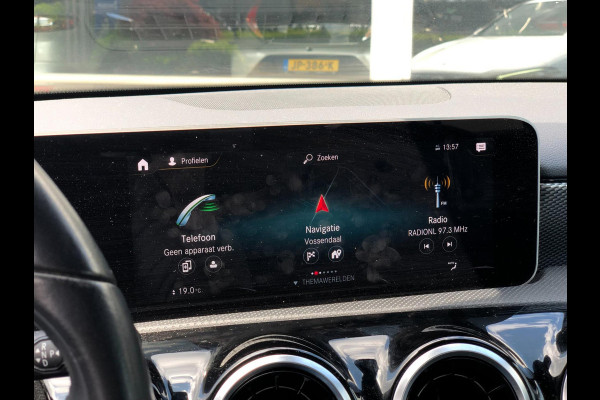 Mercedes-Benz A-Klasse 220 Advantage 190PK | Virt. Cockp., Camera, Navi, Stoelverw., LED, Half leder | NAP |