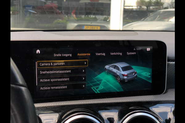 Mercedes-Benz A-Klasse 220 Advantage 190PK | Virt. Cockp., Camera, Navi, Stoelverw., LED, Half leder | NAP |