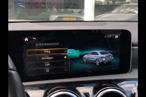 Mercedes-Benz A-Klasse 220 Advantage 190PK | Virt. Cockp., Camera, Navi, Stoelverw., LED, Half leder | NAP |