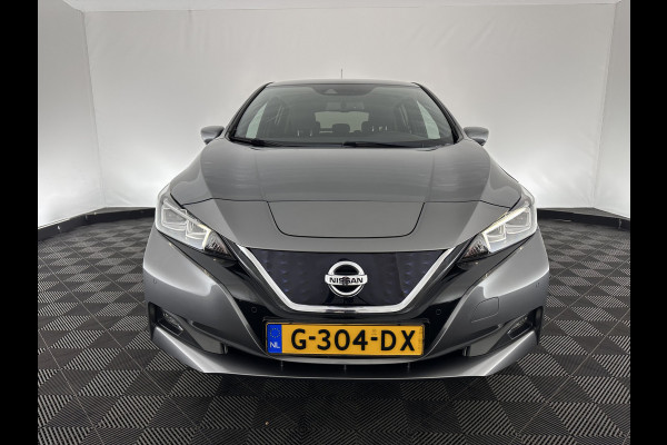 Nissan Leaf Tekna 40 kWh Aut. *LEATHER-FABRIC | FULL-LED | BOSE-SURROUND | ADAPTIVE-CRUISE | TOPVIEW | KEYLESS | NAVI-FULLMAP | BLINDSPOT | DAB+ | PDC | HEATED-COMFORTSEATS | TOWBAR | DIGI-COCKPIT | 17"ALU