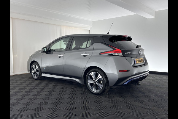 Nissan Leaf Tekna 40 kWh Aut. *LEATHER-FABRIC | FULL-LED | BOSE-SURROUND | ADAPTIVE-CRUISE | TOPVIEW | KEYLESS | NAVI-FULLMAP | BLINDSPOT | DAB+ | PDC | HEATED-COMFORTSEATS | TOWBAR | DIGI-COCKPIT | 17"ALU