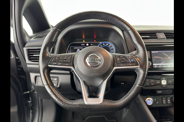 Nissan Leaf Tekna 40 kWh Aut. *LEATHER-FABRIC | FULL-LED | BOSE-SURROUND | ADAPTIVE-CRUISE | TOPVIEW | KEYLESS | NAVI-FULLMAP | BLINDSPOT | DAB+ | PDC | HEATED-COMFORTSEATS | TOWBAR | DIGI-COCKPIT | 17"ALU