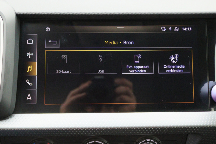 Audi A1 Sportback 25 TFSI Pro Line Virtual Cockpit, Apple Carplay, Lane Assist, Cruise, PDC