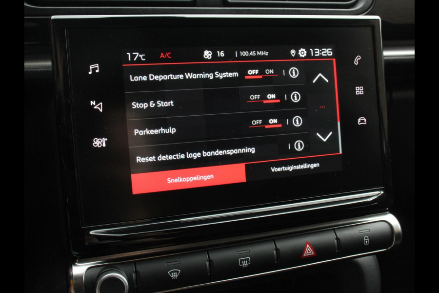 Citroën C3 1.2 PureTech Max Automaat  Airco Navigatie d.m.v.Apple carplay / Android Auto Parksensoren Lichtmetalen Velgen