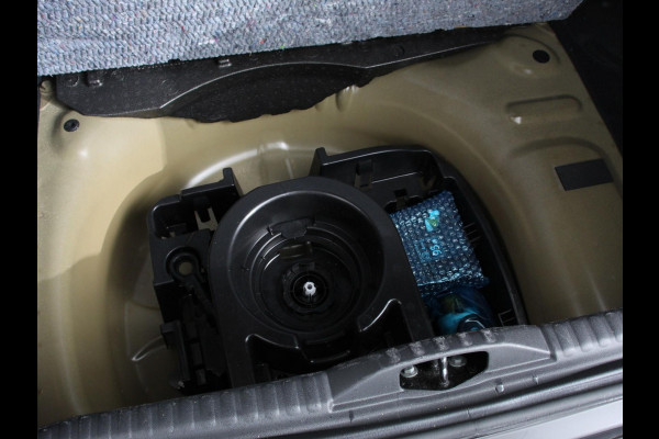 Citroën C3 1.2 PureTech Max Automaat  Airco Navigatie d.m.v.Apple carplay / Android Auto Parksensoren Lichtmetalen Velgen