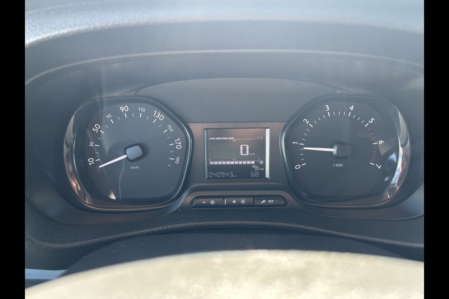 Peugeot Expert 1.5 BlueHDI 102 PK / 40.943 KM ! / L2H1 / AIRCO / CRUISE / BLUETOOTH / TREKHAAK