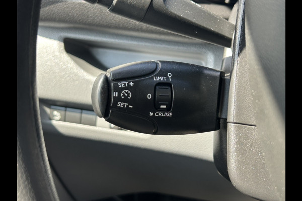 Peugeot Expert 1.5 BlueHDI 102 PK / 40.943 KM ! / L2H1 / AIRCO / CRUISE / BLUETOOTH / TREKHAAK