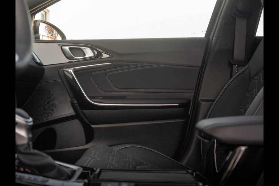 Kia Ceed 1.0 T-GDi MHEV Design Edition | Direct leverbaar | Stoel & stuur-verwarming | JBL | PDC voor & achter