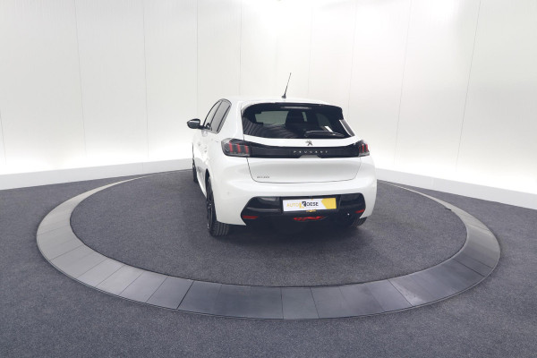 Peugeot 208 PureTech 100 EAT8 Allure Pack | Camera | Navigatie | Apple Carplay | Parkeersensoren | 17 Inch Lichtmetalen Velgen