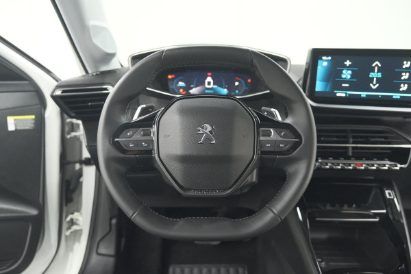 Peugeot 208 PureTech 100 EAT8 Allure Pack | Camera | Navigatie | Apple Carplay | Parkeersensoren | 17 Inch Lichtmetalen Velgen