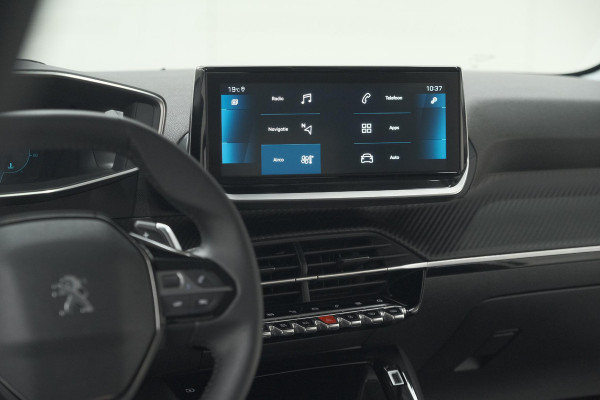 Peugeot 208 PureTech 100 EAT8 Allure Pack | Camera | Navigatie | Apple Carplay | Parkeersensoren | 17 Inch Lichtmetalen Velgen