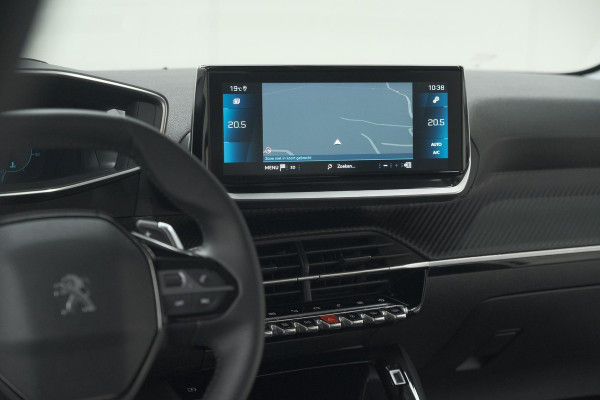 Peugeot 208 PureTech 100 EAT8 Allure Pack | Camera | Navigatie | Apple Carplay | Parkeersensoren | 17 Inch Lichtmetalen Velgen