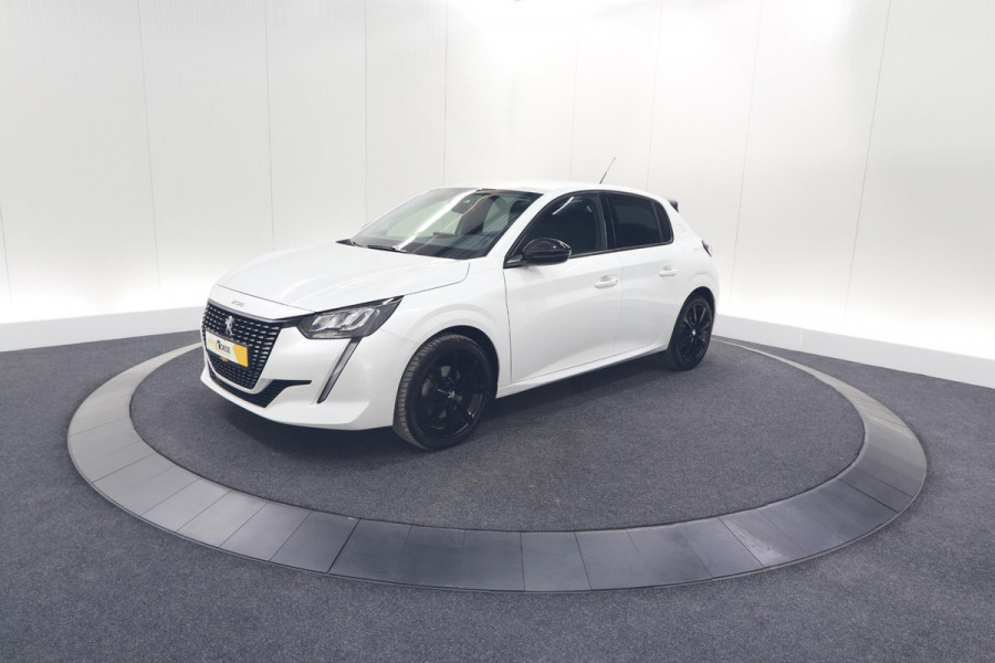 Peugeot 208 PureTech 100 EAT8 Allure Pack | Camera | Navigatie | Apple Carplay | Parkeersensoren | 17 Inch Lichtmetalen Velgen