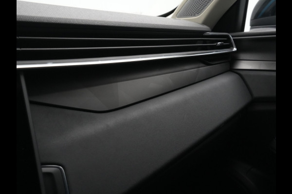 Lynk & Co 01 1.5 Panorama Camera Stoelverwarming Side Assist Carplay 323