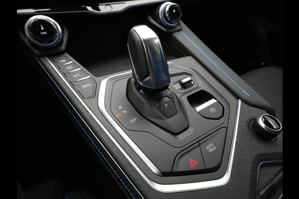 Lynk & Co 01 1.5 Panorama Camera Stoelverwarming Side Assist Carplay 323