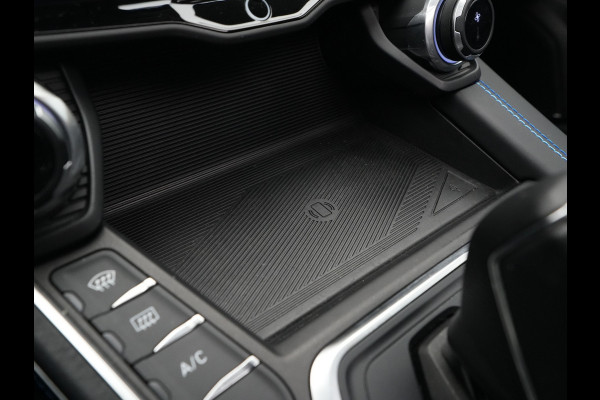 Lynk & Co 01 1.5 Panorama Camera Stoelverwarming Side Assist Carplay 323