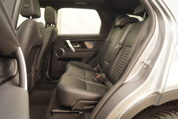 Land Rover Discovery Sport P300e 1.5 200pk HSE PHEV -LEER-PANO-ECC-