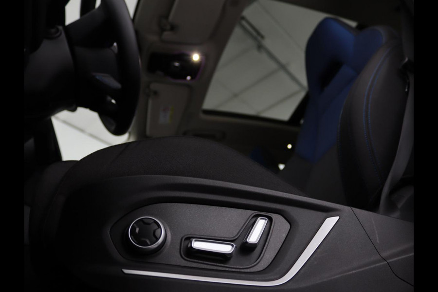 Lynk & Co 01 1.5 Plug In | Panoramadak | Infinity by Harman | 360 camera | Adaptive cruise | Stoelverwarming | Carplay | Memory | Full LED
