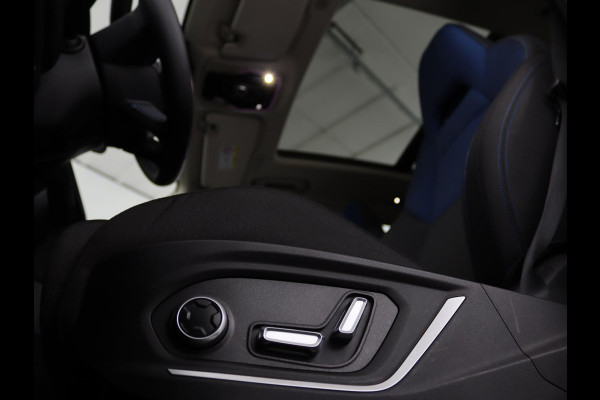 Lynk & Co 01 1.5 Plug In | Panoramadak | Infinity by Harman | 360 camera | Adaptive cruise | Stoelverwarming | Carplay | Memory | Full LED