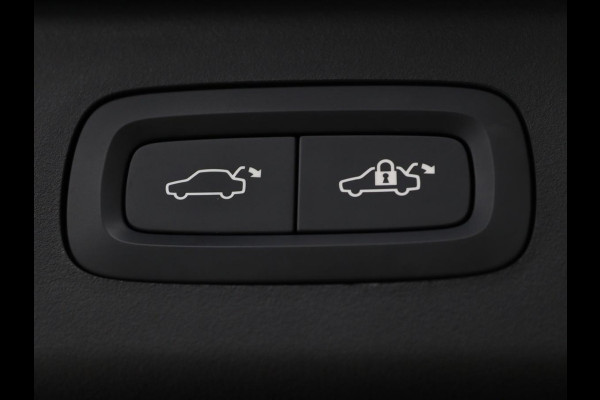 Lynk & Co 01 1.5 Plug In | Panoramadak | Infinity by Harman | 360 camera | Adaptive cruise | Stoelverwarming | Carplay | Memory | Full LED