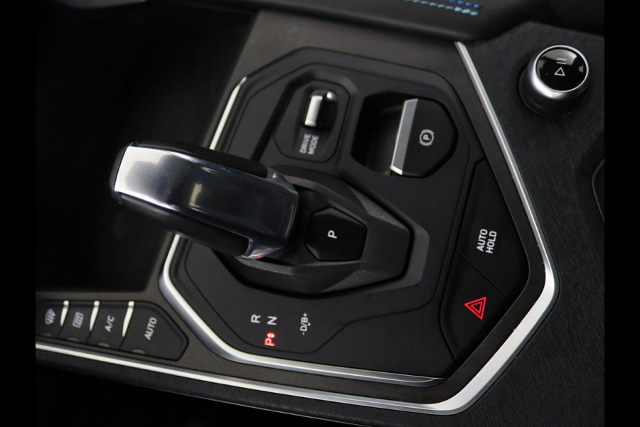 Lynk & Co 01 1.5 Plug In | Panoramadak | Infinity by Harman | 360 camera | Adaptive cruise | Stoelverwarming | Carplay | Memory | Full LED