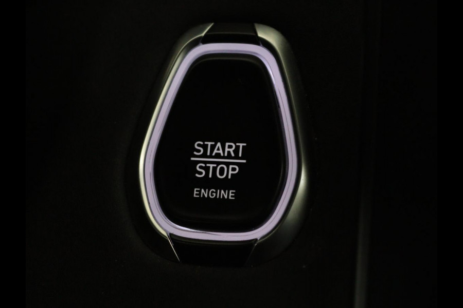 Lynk & Co 01 1.5 Plug In | Panoramadak | Infinity by Harman | 360 camera | Adaptive cruise | Stoelverwarming | Carplay | Memory | Full LED