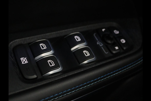 Lynk & Co 01 1.5 Plug In | Panoramadak | Infinity by Harman | 360 camera | Adaptive cruise | Stoelverwarming | Carplay | Memory | Full LED