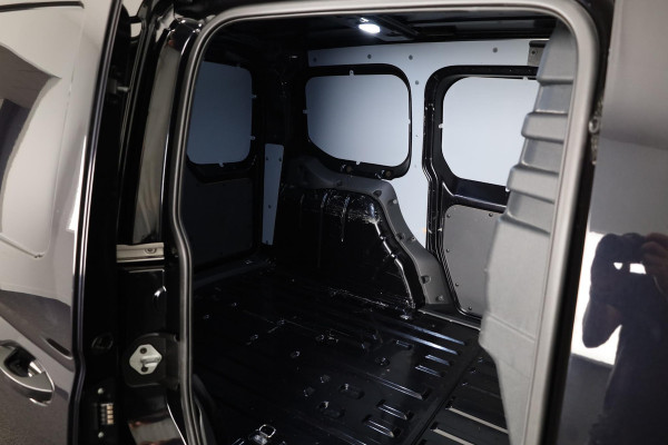 Volkswagen Caddy Cargo 2.0 TDI Comfort 75 PK | Navigatie via app | Parkeersensoren | Airco |
