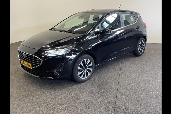Ford Fiesta 1.0 EcoBoost Hybrid Titanium Climate control Navigatie Cruise control LED Apple Carplay/ Android Auto Achteruitrij camera Parkeersensor voor
