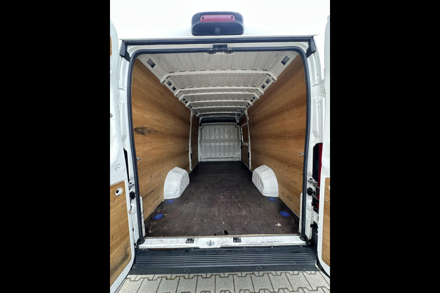 Peugeot Boxer 2.0 BlueHDI L3H2 Premium Peugeot Boxer 335 2.0 BlueHDI L4H2 Premium