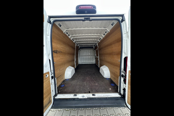 Peugeot Boxer 2.0 BlueHDI L3H2 Premium Peugeot Boxer 335 2.0 BlueHDI L4H2 Premium