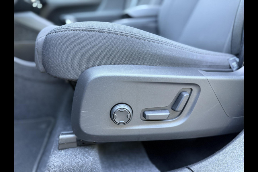 Volvo XC40 1.5 T5 Recharge Bus. Pro Pano|El.Trekhaak|Harman Kardon|Cam