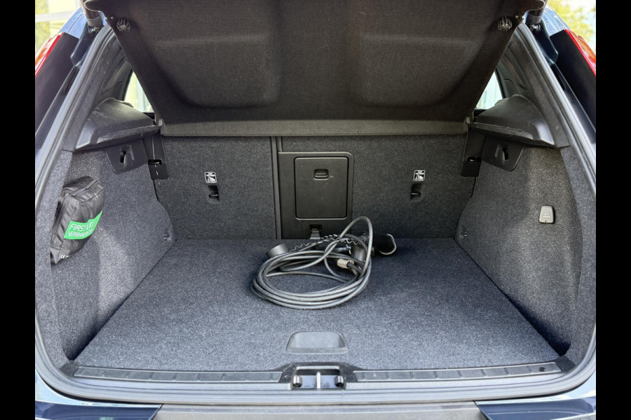 Volvo XC40 1.5 T5 Recharge Bus. Pro Pano|El.Trekhaak|Harman Kardon|Cam