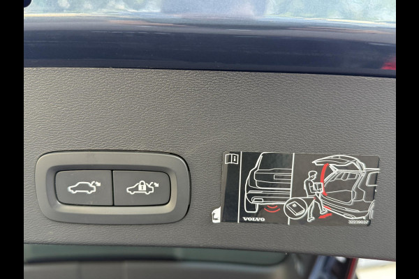 Volvo XC40 1.5 T5 Recharge Bus. Pro Pano|El.Trekhaak|Harman Kardon|Cam