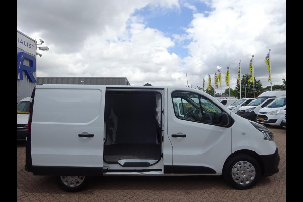 Renault Trafic 2.0 dCi 120 T29 L1H1 AIRCO NAVIGATIE CRUISE CONTROL