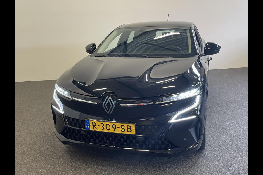 Renault Mégane E-Tech EV60 Optimum Charge Evolution Climate control Navigatie Cruise Control Parkeersensoren LED Keyless Apple Carplay/ Android Auto