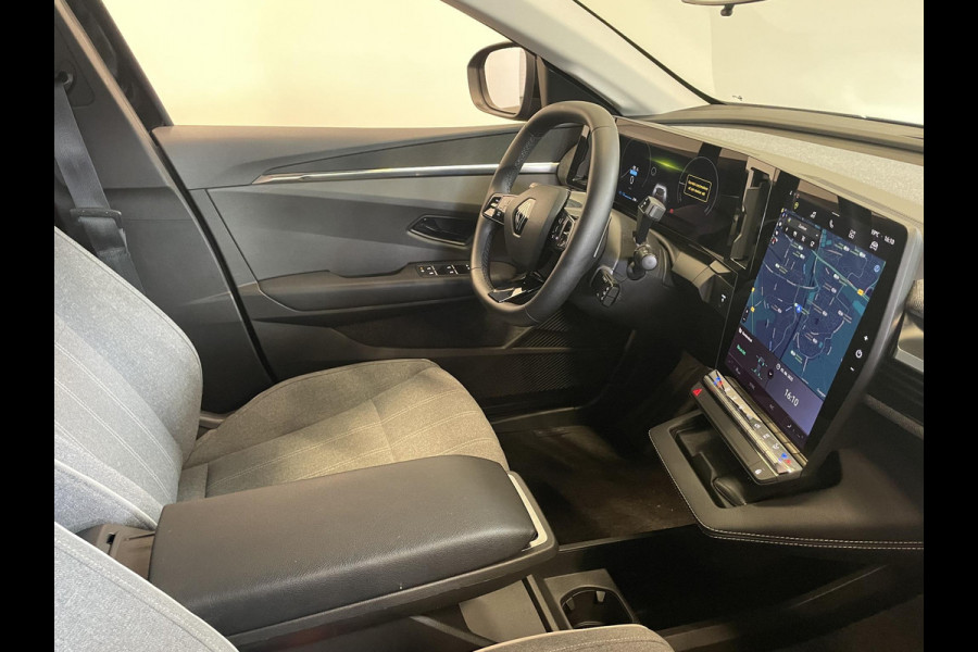 Renault Mégane E-Tech EV60 Optimum Charge Evolution Climate control Navigatie Cruise Control Parkeersensoren LED Keyless Apple Carplay/ Android Auto