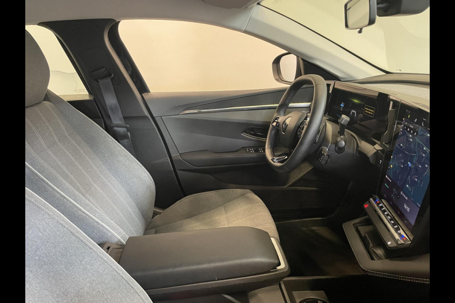Renault Mégane E-Tech EV60 Optimum Charge Evolution Climate control Navigatie Cruise Control Parkeersensoren LED Keyless Apple Carplay/ Android Auto
