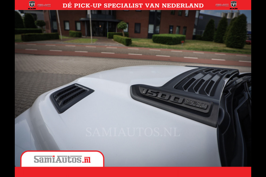 Dodge Ram 1500 Laramie Night Edition | 5.7V8 4X4 | Sport Line met Panorama dak en Camera en veel meer | Luxe Leder | Comfortabele Dubbele Cabine met Royale 5 Zitplaatsen |