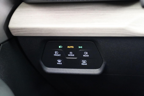 Seat Leon Sportstourer 1.4 TSI eHybrid Xcellence 204pk | Panoramadak | Trekhaak | Adaptieve cruise controle | Parkeersensoren