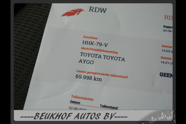 Toyota Aygo 1.0 VVT-i x-joy Automaat Carplay Bluetooth Cam