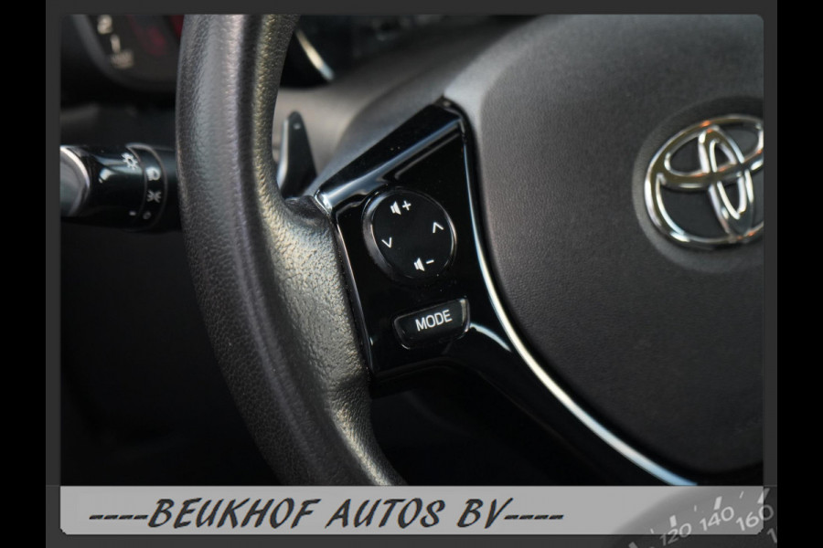 Toyota Aygo 1.0 VVT-i x-joy Automaat Carplay Bluetooth Cam