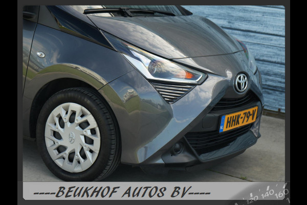 Toyota Aygo 1.0 VVT-i x-joy Automaat Carplay Bluetooth Cam