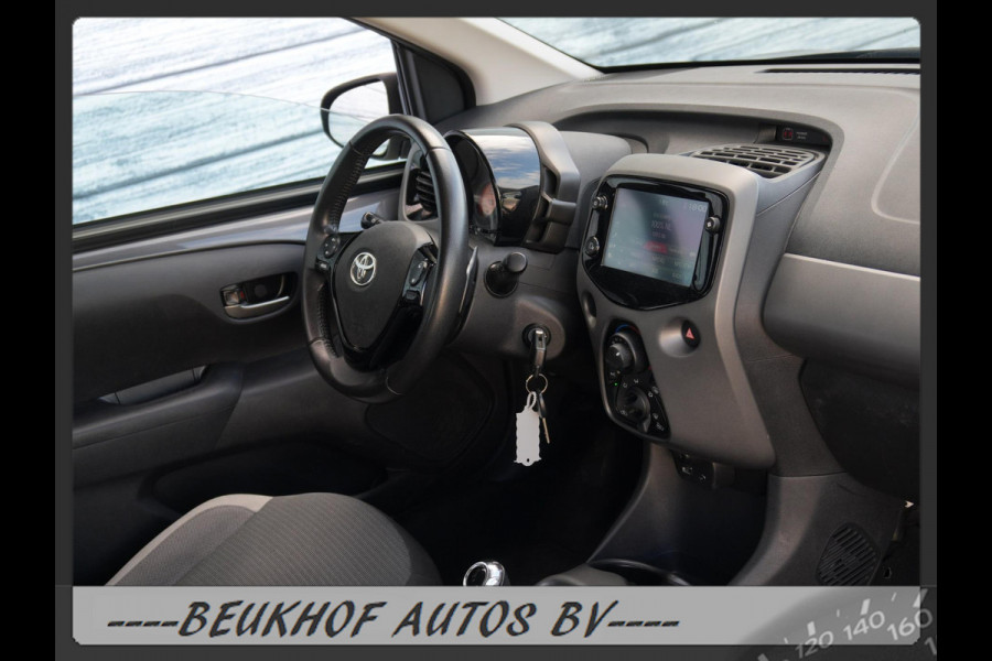 Toyota Aygo 1.0 VVT-i x-joy Automaat Carplay Bluetooth Cam