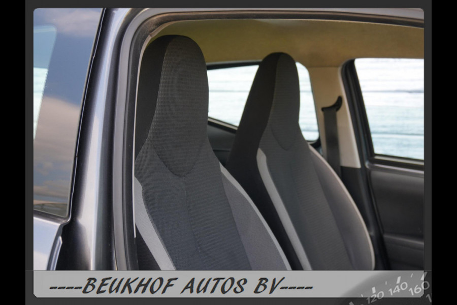 Toyota Aygo 1.0 VVT-i x-joy Automaat Carplay Bluetooth Cam
