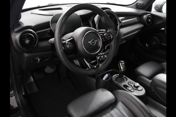 MINI Mini Electric Yours 33 kWh Leder Climate Control Cruise Control Navigatie Camera Harman Kardon Panoramadak Stoelverwarming