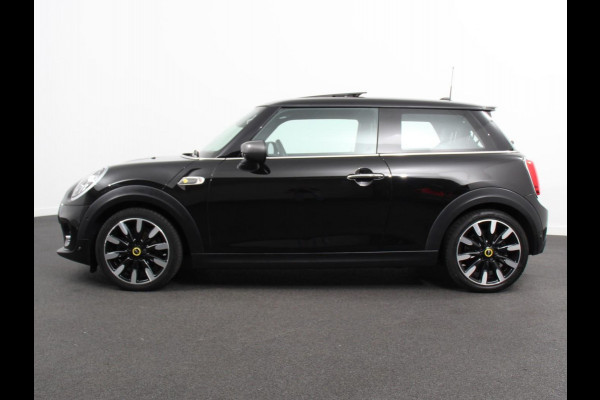 MINI Mini Electric Yours 33 kWh Leder Climate Control Cruise Control Navigatie Camera Harman Kardon Panoramadak Stoelverwarming