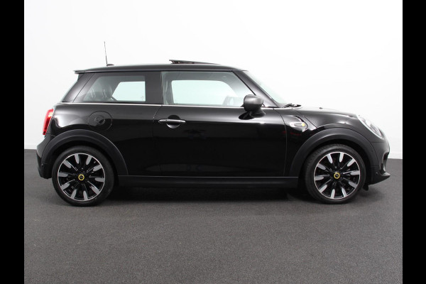 MINI Mini Electric Yours 33 kWh Leder Climate Control Cruise Control Navigatie Camera Harman Kardon Panoramadak Stoelverwarming